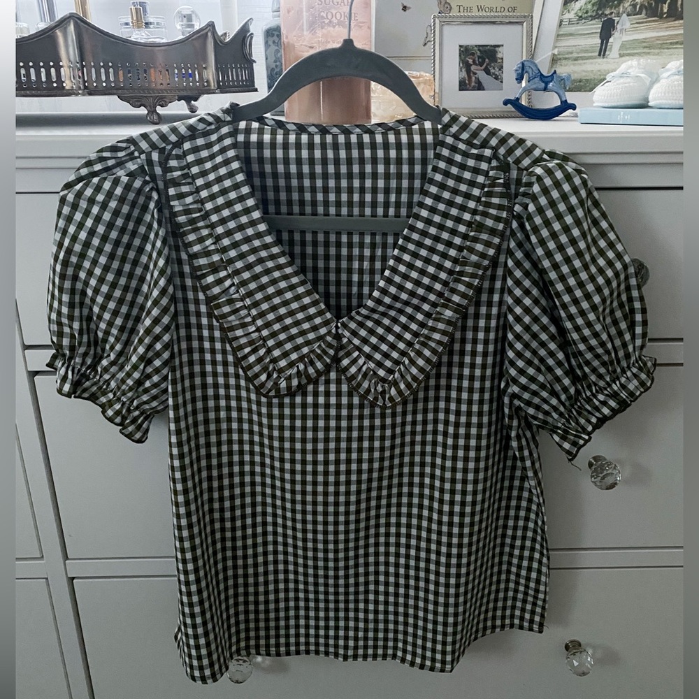 Shein ruffle collar top